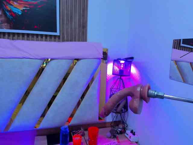 Luna-Naughty1