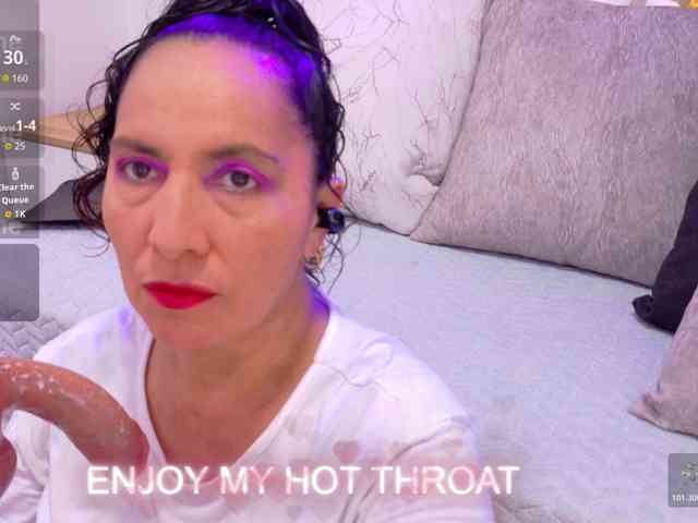 Luna-Naughty1 webcam