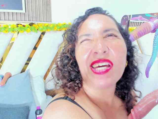 Luna-Naughty1 webcam