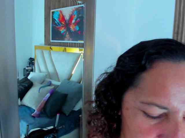 Luna-Naughty1 webcam