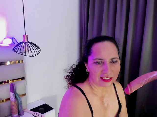 Luna-Naughty1 webcam
