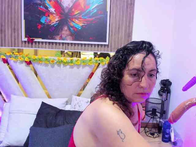Luna-Naughty1 webcam