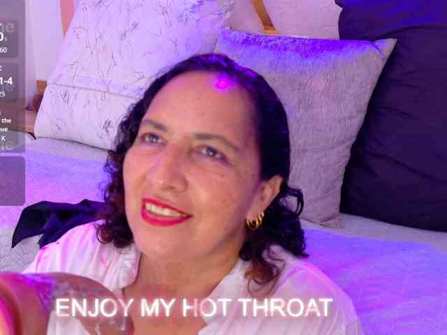 Luna-Naughty1 webcam