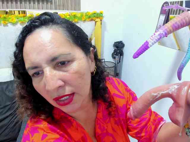 Luna-Naughty1 webcam