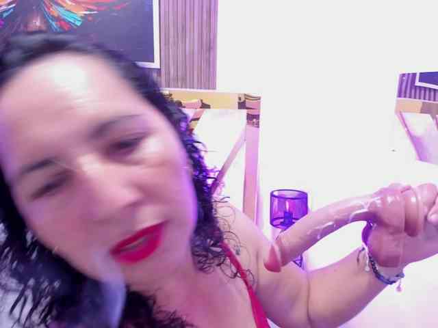 Luna-Naughty1 webcam