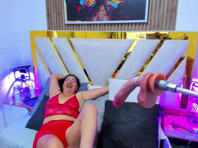 Luna-Naughty1 webcam