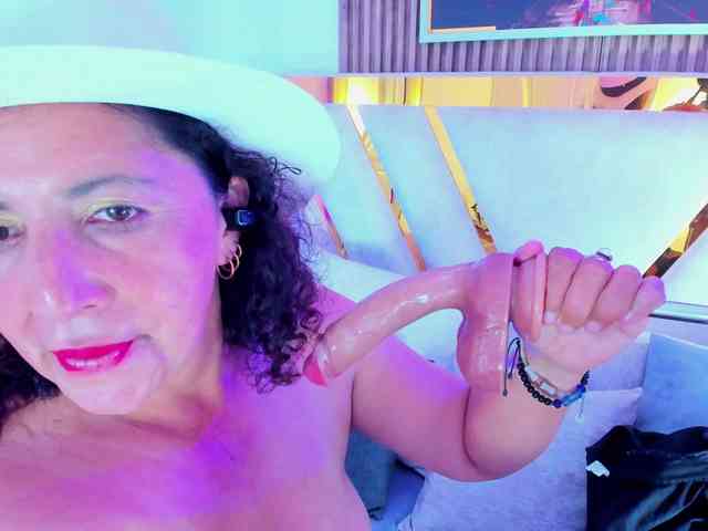 Luna-Naughty1 webcam