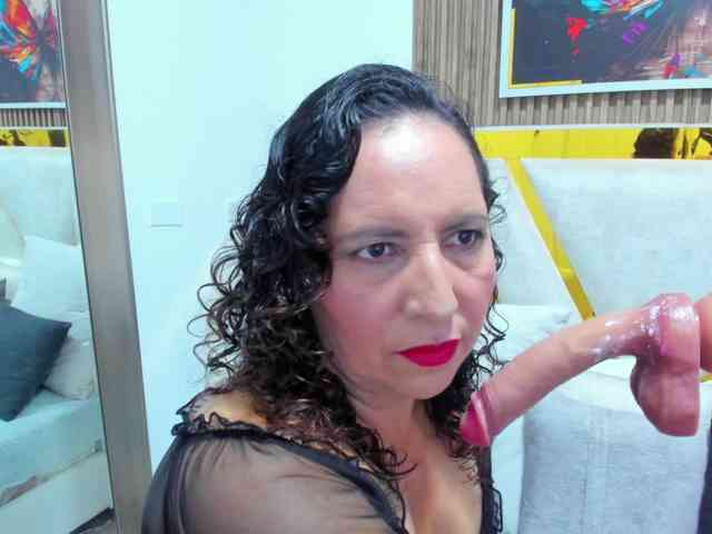Luna-Naughty1 webcam