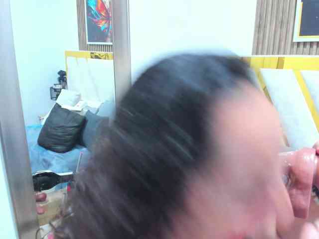 Luna-Naughty1 webcam