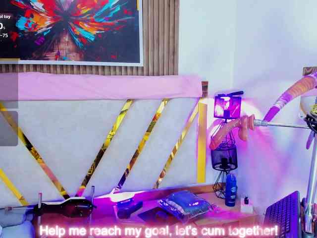 Luna-Naughty1 webcam