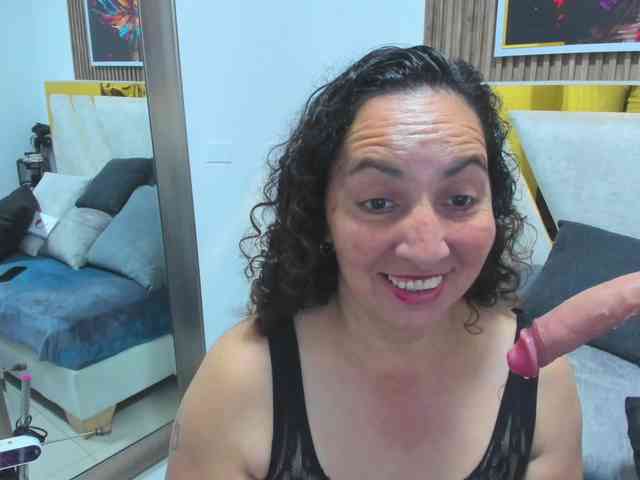 Luna-Naughty1 webcam