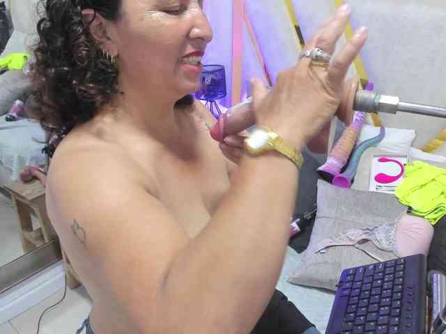 Luna-Naughty1 webcam