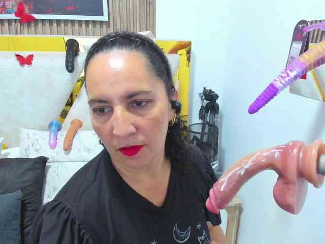 Luna-Naughty1 webcam
