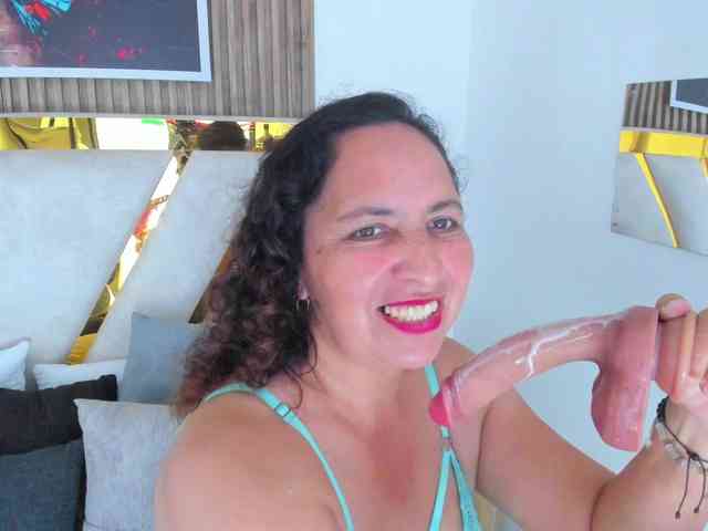 Luna-Naughty1 webcam