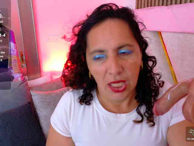 Luna-Naughty1