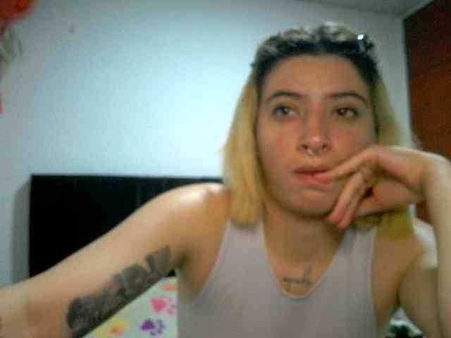 Modelo: miafoster