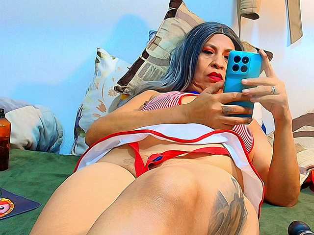 scarletheat live cam on BongaCams
