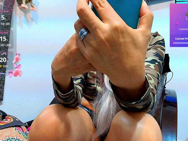 scarletheat live cam on BongaCams