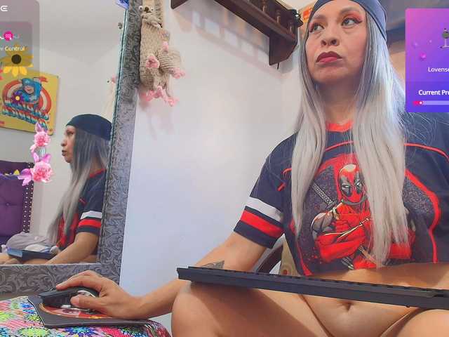 scarletheat live cam on BongaCams