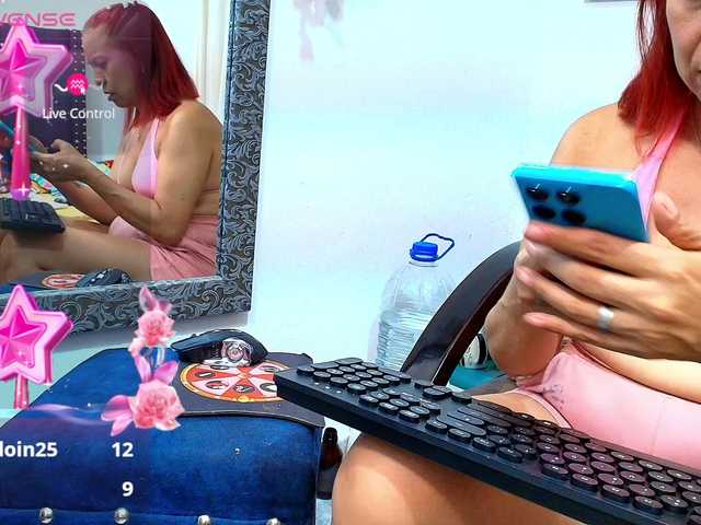 scarletheat live cam on BongaCams