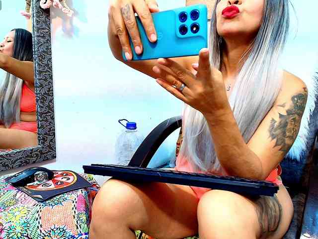 scarletheat webcam