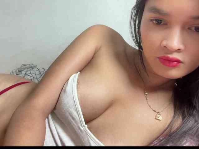 Ellaloe88 Live Webcam on BongaCams