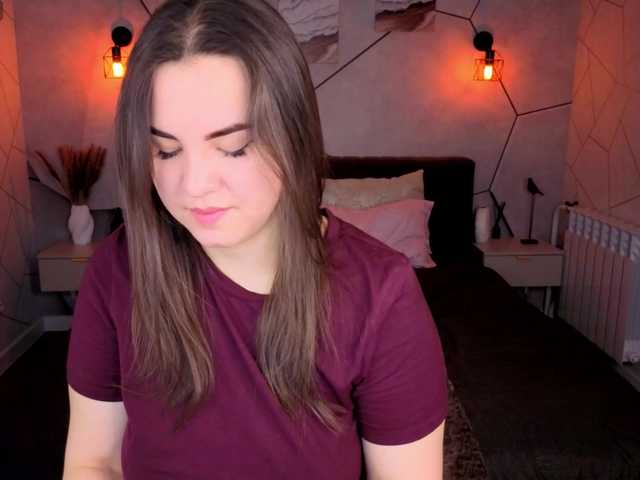 Nelie-Evans live cam on BongaCams