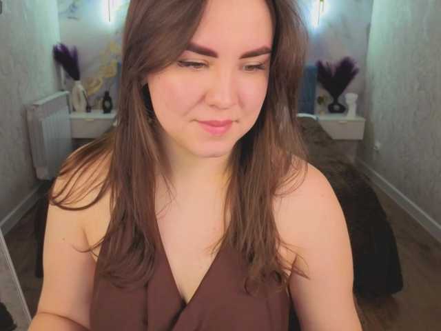 Nelie-Evans live cam on BongaCams