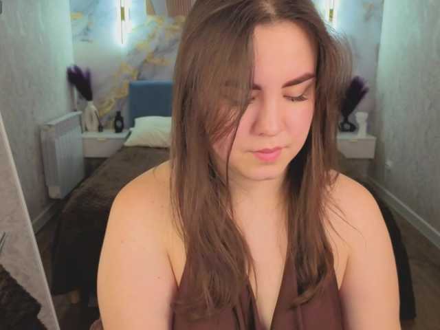 Nelie-Evans live cam on BongaCams