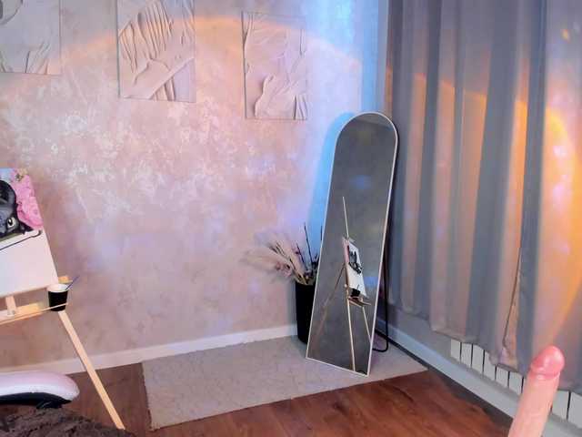 Nelie-Evans live cam on BongaCams