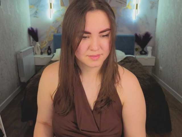 Nelie-Evans live cam on BongaCams