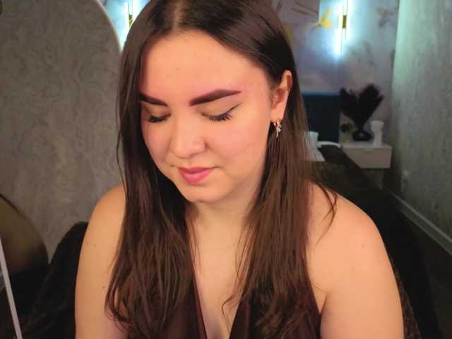 Nelie-Evans live cam on BongaCams