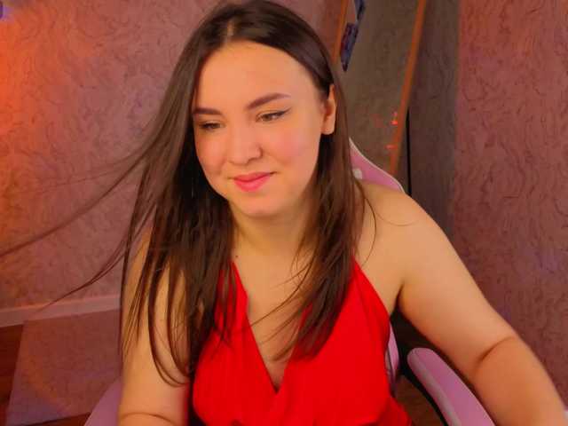 Nelie-Evans live cam on BongaCams