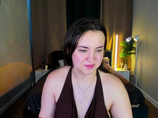 nelie-evans online
