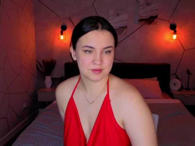 Nelie-Evans live cam on BongaCams