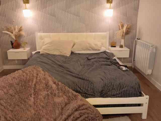 Nelie-Evans webcam