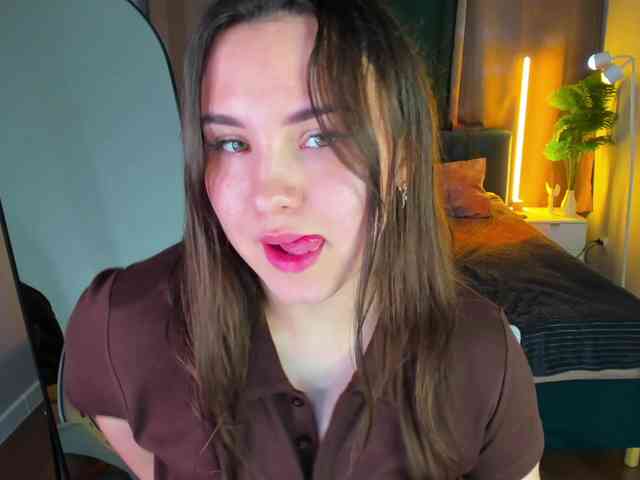 Nelie-Evans webcam