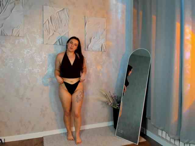 Nelie-Evans webcam