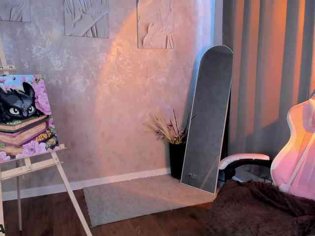 Nelie-Evans webcam