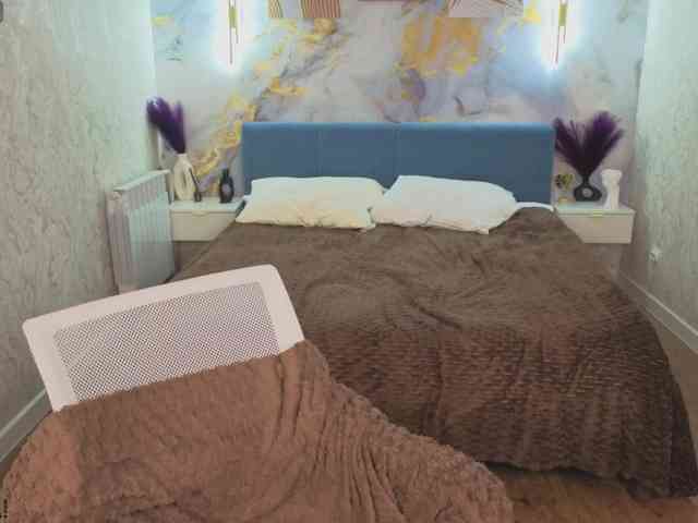 Nelie-Evans webcam