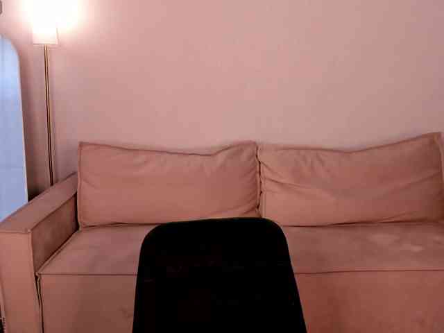 Nelie-Evans webcam