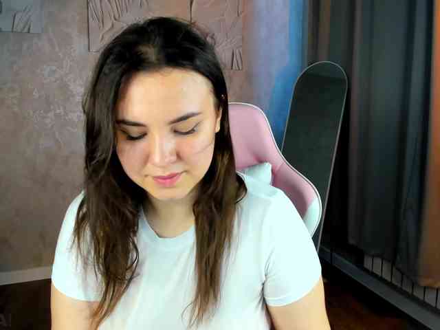 Nelie-Evans webcam