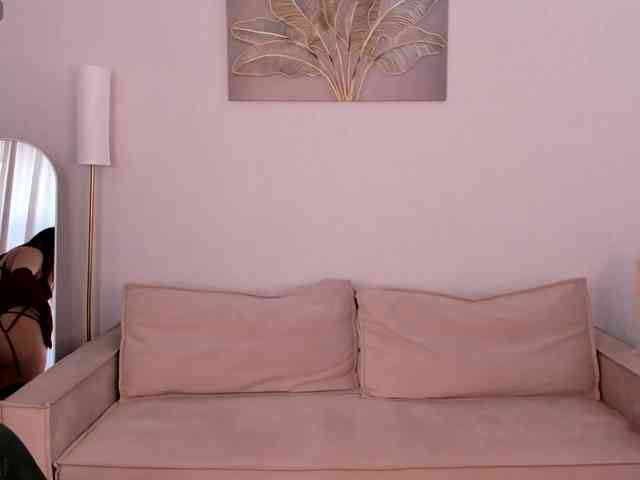 Nelie-Evans webcam