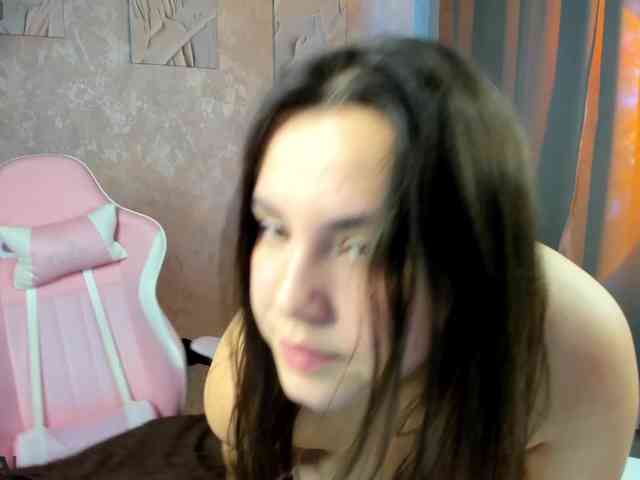 Nelie-Evans webcam
