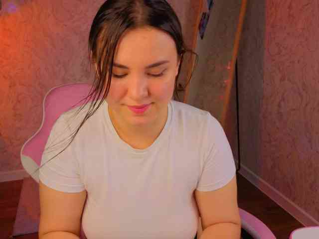 Nelie-Evans webcam