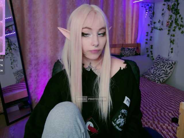MoonMoo live cam on BongaCams