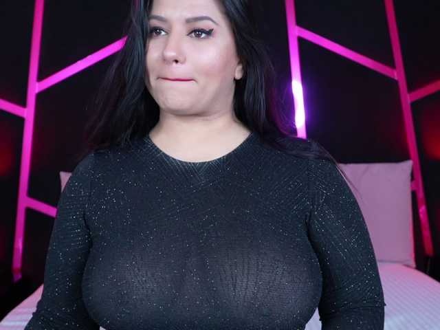 EssenaMonroe live cam on BongaCams