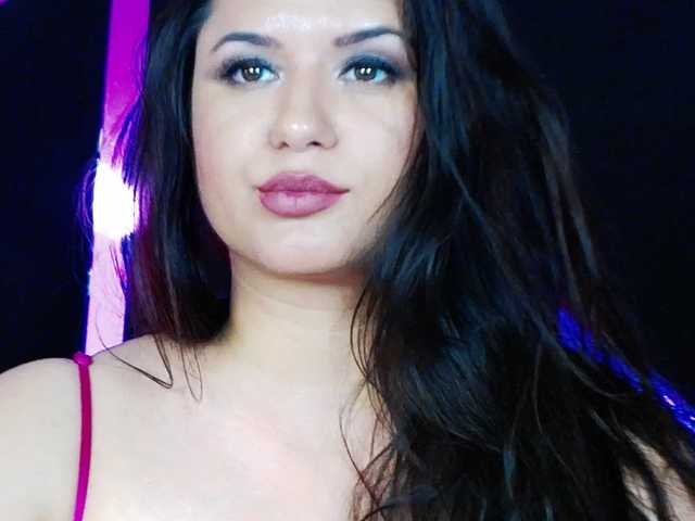 EssenaMonroe live cam on BongaCams