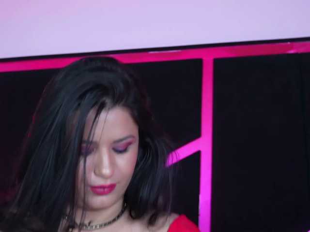 EssenaMonroe live cam preview