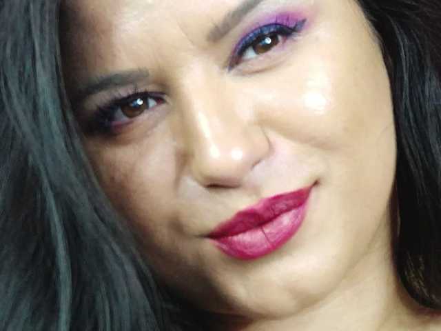 EssenaMonroe live cam on BongaCams